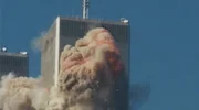 Das erste Flugzeug trifft das World Trade Center während der Terroranschläge vom 11. September. Das erste Flugzeug trifft das World Trade Center während der Terroranschläge vom 11. September.