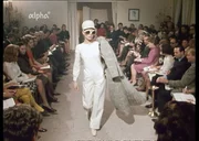 Wundersch&ouml;ne Reportage &uuml;ber den Modefr&uuml;hling in Rom: Besuch der Casa Antonelli, Modeschauen bei Pucci, Tiziani, Fabiani, Brioni u.a., Friseur und Schuhkollektion.