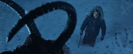 (v.l.n.r.) Krampus (Luke Hawker); Max (Emjay Anthony)