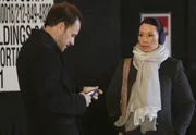 L&ouml;sen Kriminalf&auml;lle auf h&ouml;chst eigenwillige Weise: Sherlock Holmes (Jonny Lee Miller, l.) und Joan Watson (Lucy Liu, r.)