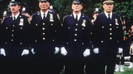 Polizisten des NYPD, unter ihnen Ray Donlan (Harvey Keitel, r.)