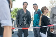 Oberkommissar Max Fischer (Max Hemmersdorfer, r.) arbeitet undercover unter seinem früheren Decknamen für Hektor Peschke (Michael Pink, l.). Oberkommissar Max Fischer (Max Hemmersdorfer, r.) arbeitet undercover unter seinem früheren Decknamen für Hektor Peschke (Michael Pink, l.).