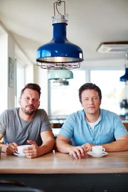 Jamie Oliver (r.), Jimmy Doherty