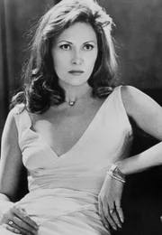 Diane Christenson (Faye Dunaway), ehrgeizig, k&uuml;hl, sch&ouml;n und eine zynische Karrieristin. Sie intrigiert den Nachrichtenchef des Fernsehsenders, Schumacher, von seinem Posten, wird seine Nachfolgerin und schmiedet bereits Pl&auml;ne, noch h&ouml;her aufzusteigen. - Faye Dunaway bekam f&uuml;r diese Rolle den "Oscar" als beste Hauptdarstellerin.