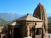 Das Kangra-Tal ist ein Sammelsurium historischer und spiritueller Pl&auml;tze und Tempel wie hier in Baijnath.