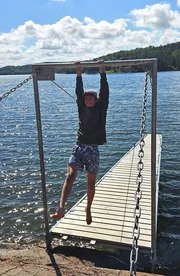 Einfach mal ein bisschen am Oslofjord rumh&auml;ngen: Niklas h&auml;lt sich fit.