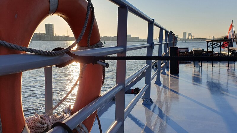 Und links die Ozeanriesen! Mini-Kreuzfahrt auf der Ems (D, 2023)