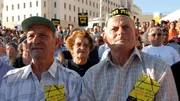 Holocaustüberlebende demonstrieren in Jerusalem für ihre Rechte. Holocaustüberlebende demonstrieren in Jerusalem für ihre Rechte.