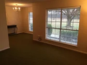 Noch gibt es für die Renovierungsprofis einiges zu tun, doch bisher haben es Chip und Joanna immer geschafft, aus heruntergekommenen Häusern wohnliche, paradiesische Zuhause mit stilvoller Einrichtung zu zaubern ...