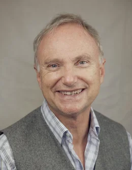 Seit &uuml;ber 40 Jahren forscht der in Australien lebende Psychologe Tony Attwood an Autismus-Therapien.