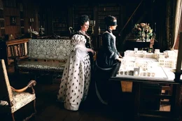 Olivia Colman and Rachel Weisz in the film THE FAVOURITE. Photo by Atsushi Nishijima.&nbsp;&copy; 2018 Twentieth Century Fox Film Corporation All Rights Reserved