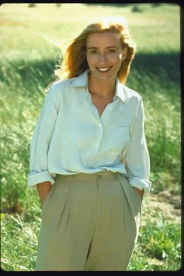 Dr. Diana Reddin (Emma Thompson) hat noch keine Ahnung, dass eine "m&auml;nnliche Leihmutter" gerade ihr Baby austr&auml;gt.
