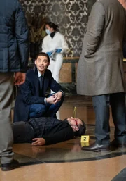 Malcolm Bright (Tom Payne)