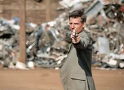 Die Kollegen der Autobahnpolizei sollen dem BKA bei der Verhaftung von Roman Zysen helfen, dem Chef einer international operierenden Autoschieberbande, die sich auf extravagante Luxuskarossen spezialisiert hat. Doch der clevere Gangster kann im letzten Moment fl&uuml;chten. Chris und Semir hegen nun den Verdacht, dass der Verbrecher mit einem Verr&auml;ter aus den eigenen Reihen zusammenarbeitet.