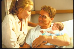 Dr. Alexander Hesse (Arnold Schwarzenegger) und Dr. Diana Reddin (Emma Thompson)