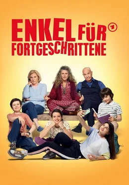 Plakat - Hinten von links: Karin (Maren Kroymann), Philippa (Barbara Sukowa) und Gerhard (Heiner Lauterbach). Vorne von links: Viktor (Bruno Gr&uuml;ner), Emma (Romy Baur), Jacky (Chiara Kitsopoulou) und Noah (Linus von Emhofen).