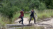 Phil Torres und Jessica Chobot sind auf der Suche nach dem Iliamna Lake Monster in Alaska. Phil Torres und Jessica Chobot sind auf der Suche nach dem Iliamna Lake Monster in Alaska.