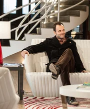 Untersucht, einen neuen verzwickten Fall: Sherlock Holmes (Jonny Lee Miller) ... Untersucht, einen neuen verzwickten Fall: Sherlock Holmes (Jonny Lee Miller) ...
