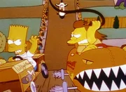 Bart (li.) will das Seifenkistenderby gewinnen, aber gegen seinen sch&auml;rfsten Konkurrenten Nelson hat er einen schweren Stand.