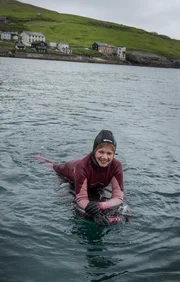 Eydna im 10 Grad kalten Meer! Eydna im 10 Grad kalten Meer!