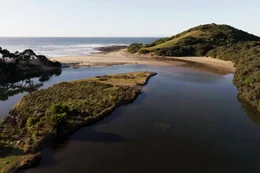 Drachenberge und Wilde K&uuml;ste S&uuml;dafrikas abenteuerlicher Osten Die Wild Coast am Ostkap S&uuml;dafrikas  Copyright: SRF/OneGate