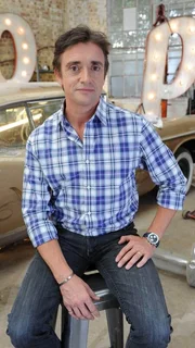 In dieser Spezialausgabe blickt Moderator Richard Hammond zur&uuml;ck auf alle Missgeschicke, auf ungewollte Explosionen, Blechsch&auml;den und Pannen, die ihm und seinen Kollegen w&auml;hrend ihrer legend&auml;ren Challenges in der Historie des kultigen Automagazins widerfahren sind.