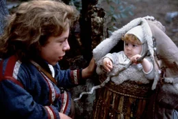 Links: Willow Ufgood (Warwick Davis)