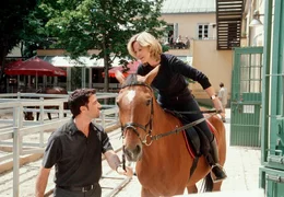 Die Tier&auml;rztin Dr. Tana Fechner (Ann-Kathrin Kramer) und ihr Ex-Freund Dr. Marco Montesi (Antonio di Mauro) bewerben sich beide um den Posten des Oberarztes.