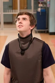 Dr. Shaun Murphy (Freddie Highmore)
