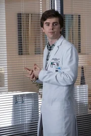 Dr. Shaun Murphy (Freddie Highmore)