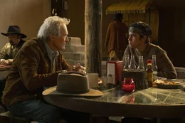 Mike Milo (Clint Eastwood, l.); Rafo (Eduardo Minett, r.)