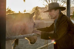 Mike Milo (Clint Eastwood)