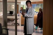 Dr. Shaun Murphy (Freddie Highmore)