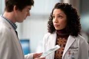 L-R: Dr. Shaun Murphy (Freddie Highmore) and Dr. Carly Lever (Jasika Nicole) L-R: Dr. Shaun Murphy (Freddie Highmore) and Dr. Carly Lever (Jasika Nicole)