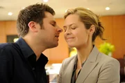 PSYCH -- Episode 609 "True Grits" -- Pictured: (l-r) James Roday as Shawn Spencer, Maggie Lawson as Juliet -- Photo by: Alan Zenuk/USA Network PSYCH -- Episode 609 "True Grits" -- Pictured: (l-r) James Roday as Shawn Spencer, Maggie Lawson as Juliet -- Photo by: Alan Zenuk/USA Network