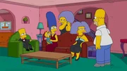 Als die Schwestern seiner Frau Marge (3.v.l.) Patty (3.v.r.) und Selma (2.v.r.) zu Besuch kommen, ist Homer (r.), im Gegensatz zu Bart (l.) und Maggie (2.v.l.), nur wenig begeistert. Er hatte f&uuml;r den Abend eigentlich andere Pl&auml;ne ...