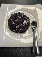 Blaubeerkuchen mit veganer Vanillesosse von Riina Koskinen.