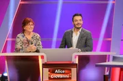 ARD/SWR MEISTER DES ALLTAGS, "Das Wissensquiz". Moderator Florian Weber stellt in seinem SWR Wissensquiz &bdquo;Meister des Alltags&ldquo; die Alltagstauglichkeit seiner prominenten Kandidaten auf die Probe. Alice Hoffmann und Giovanni Zarrella.