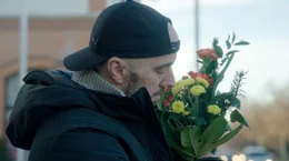J&ouml;rn erinnert sich oft an seine verstorbene Frau. Doch er m&ouml;chte nicht Single bleiben.