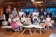 Gruppenbild mit allen sieben Landfrauen und ihren Partnern