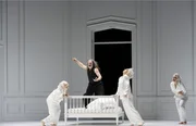 Woglinde (Uliana Alexyuk), Alberich (Christopher Purves), Wellgunde (Niamh O'Sullivan), Flosshilde (Siena Licht Miller).