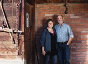 SRF bi de Lüt - Unser Dorf - Folge 1 - Marianne und Christian Kämpf SRF bi de Lüt - Unser Dorf - Folge 1 - Marianne und Christian Kämpf