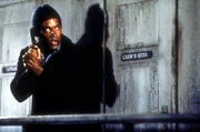 Der Undercover-Agent Nordberg (O.J. Simpson) ist unterwegs in einer streng geheimen Mission ...