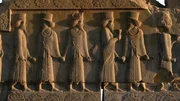 Ein gut erhaltenes Relief im Apadana-Palast: Zeichen der königlichen Macht. Ein gut erhaltenes Relief im Apadana-Palast: Zeichen der königlichen Macht.