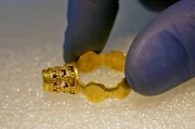 Arch&auml;ologische Funde aus dem Kolosseum wie dieser Goldring dokumentieren den Wohlstand des R&ouml;mischen Reichs.