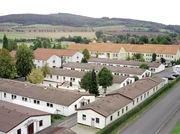 Das Aufnahmelager in Friedland in Hessen. Hier treffen ab Oktober 1955 die letzten Heimkehrer aus der Sowjetunion ein.