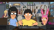 Vorne, l-r: Tina, Gene, Louise Vorne, l-r: Tina, Gene, Louise