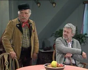l-r: Paragraphen-Josl (Peter Steiner), Markus Pranthaler (Anton Horschl&auml;ger)