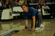 Bowler Dannys (Michael J. Fox) gr&ouml;&szlig;ter Traum ist es ein eigenes Bowlingcenter zu er&ouml;ffnen, doch bislang fehlt ihm das Geld dazu. Da w&uuml;rde sich das Erbe seines gebrechlichen Onkels Joe gut f&uuml;r eignen, aber wie weit ist Danny bereit zu gehen, um sich bei dem alten Mann einzuschmeicheln und die restlichen Anw&auml;rter auszustechen?; Bowler Dannys (Michael J. Fox) gr&ouml;&szlig;ter Traum ist es ein eigenes Bowlingcenter zu er&ouml;ffnen, doch bislang fehlt ihm das Geld dazu. Da w&uuml;rde sich das Erbe seines gebrechlichen Onkels Joe gut f&uuml;r eignen, aber wie weit ist Danny bereit zu gehen, um sich bei dem alten Mann einzuschmeicheln und die restlichen Anw&auml;rter auszustechen?