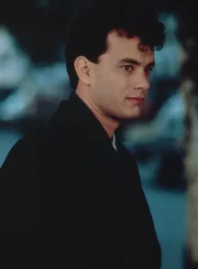 &Uuml;ber Nacht wird der 12-j&auml;hrige Josh (Tom Hanks) zu einem Erwachsenen. Schluss mit Schule, Hausaufgaben und Vorschriften!